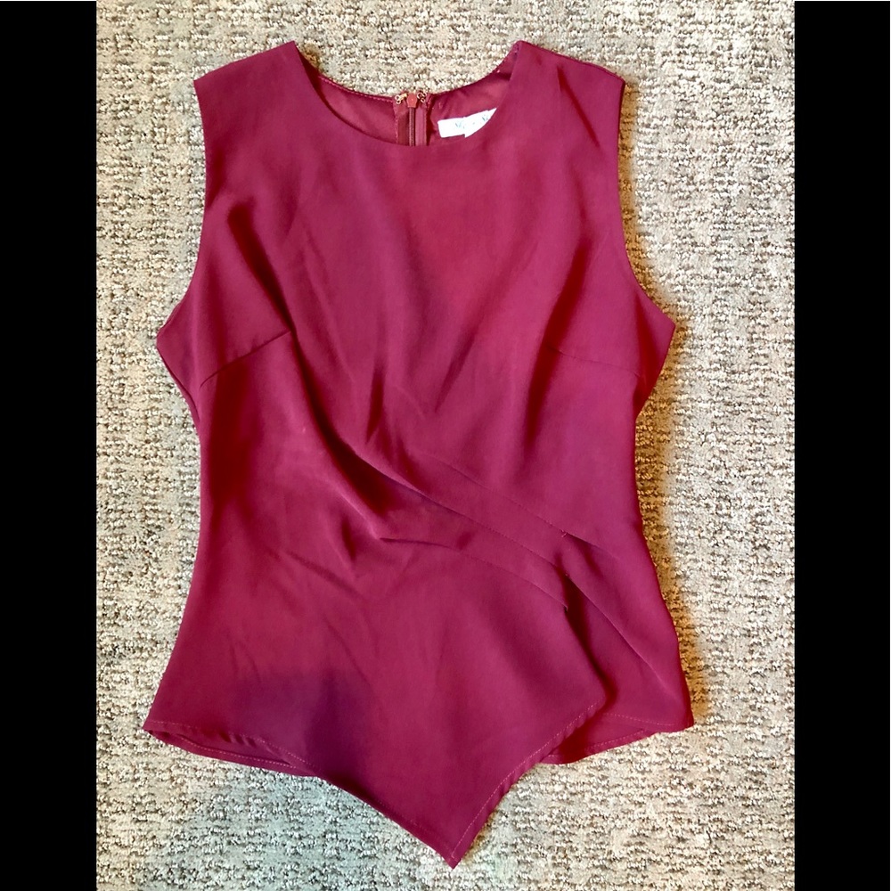 She + sky - burgundy sleeveless ruched top - Picture 5 of 7
